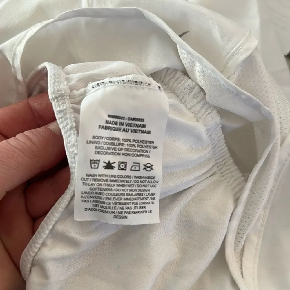 Girls Nike Gym Workout Running Shorts in white size large